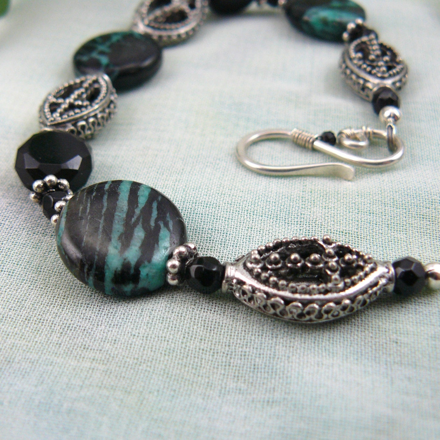 Emerald Green and Black Striped Zebra Agate Stone and Pewter Cross Beaded Faith Bracelet