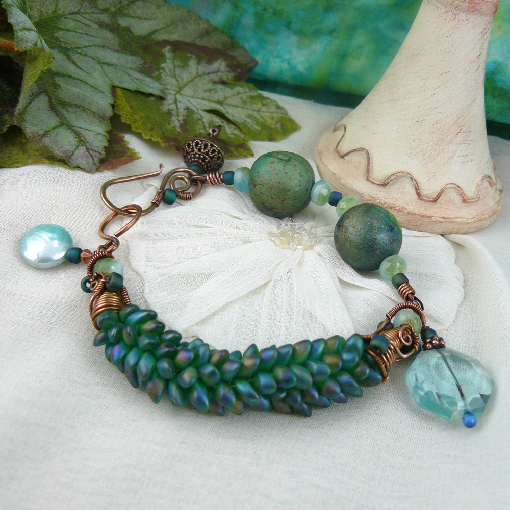 Green Magatama Bead Water Dragon Scale Kumihimo Bracelet