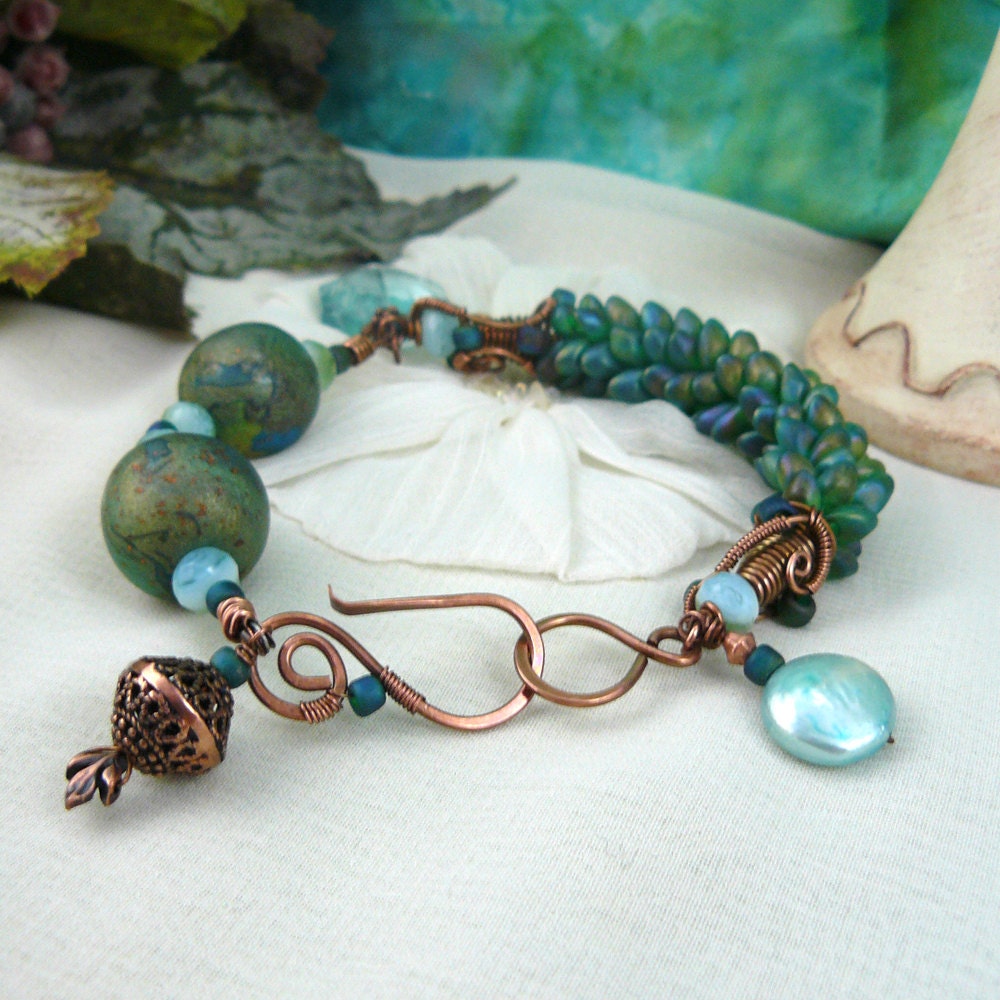 Green Magatama Bead Water Dragon Scale Kumihimo Bracelet